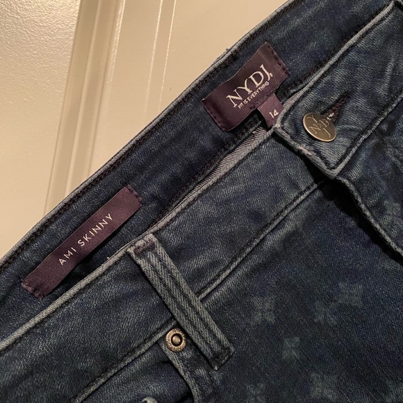 NWOT NYDJ Ami Skinny Jeans Size 14 - Picture 5 of 6